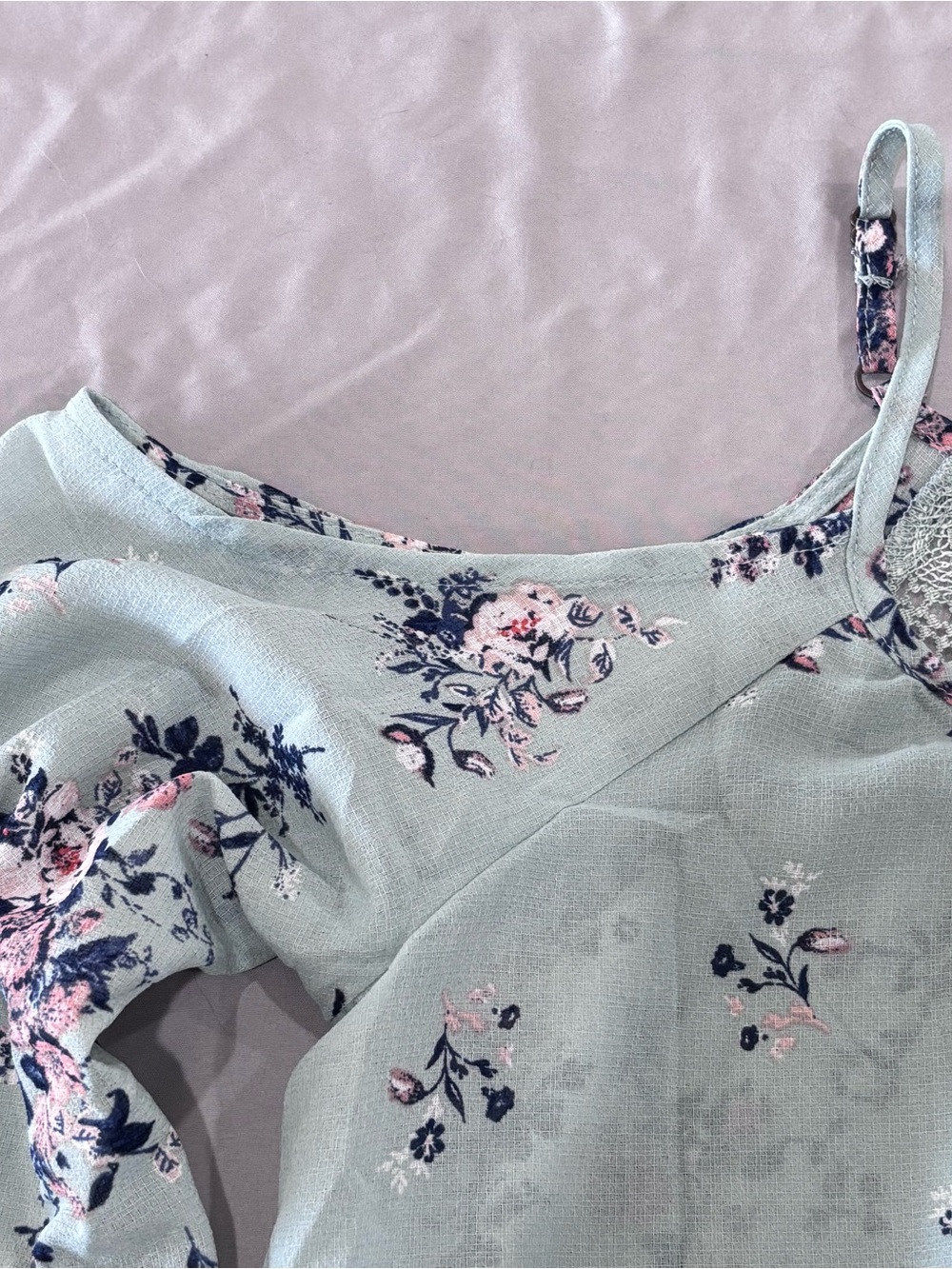 Rewind Womens M Cold Shoulder Floral Blouse Lace Embroidered Boho Mint Top NWT - Picture 6 of 11